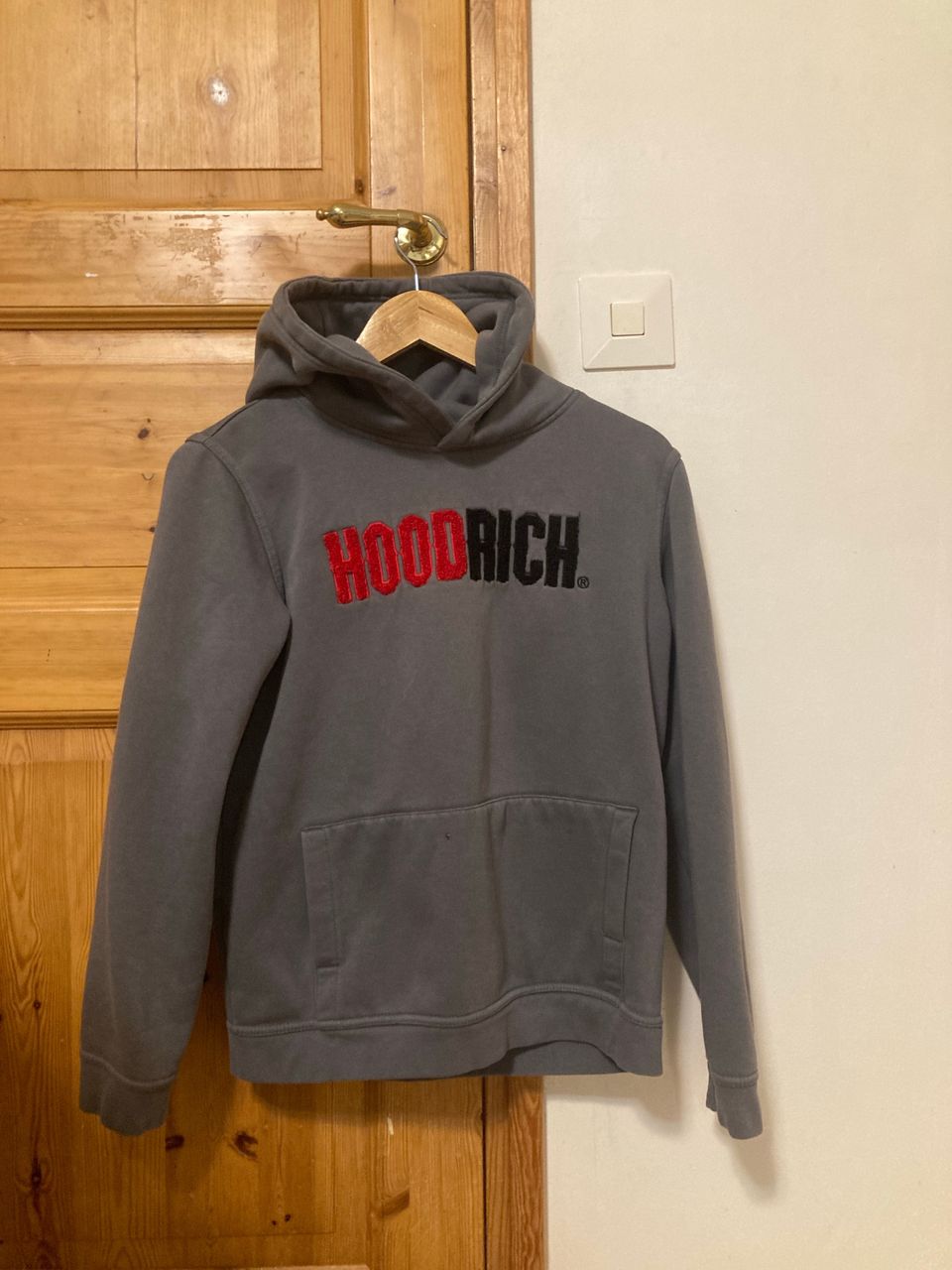 Hoodrich huppari