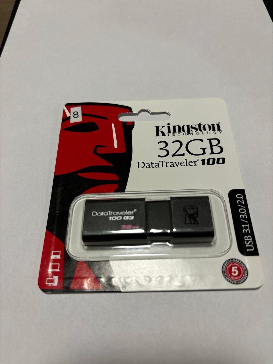 Kingston 32GB DataTraveler100 muistitikku