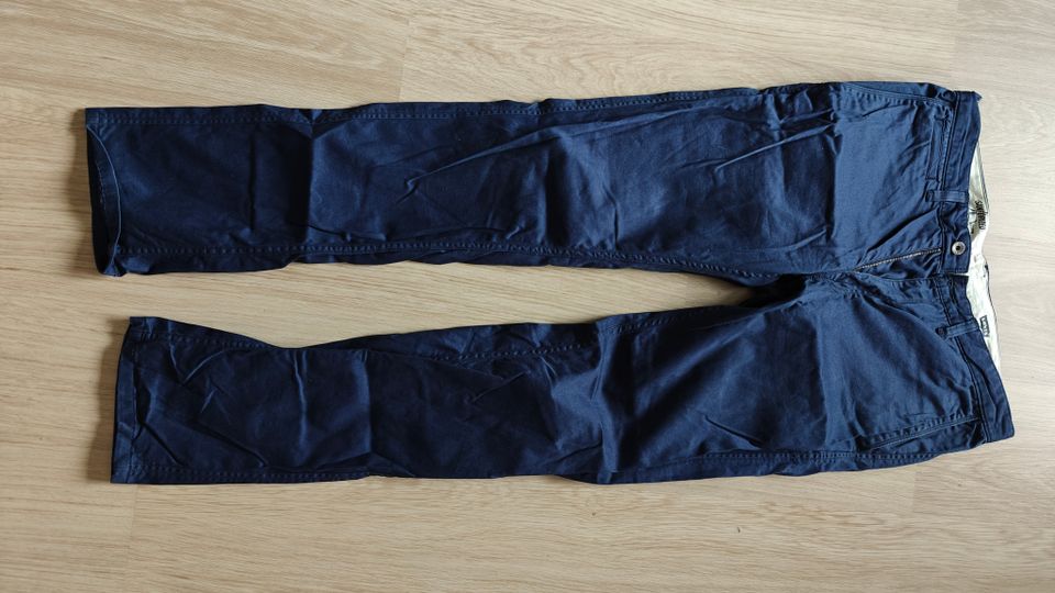 Levi's chinot 34"/34"