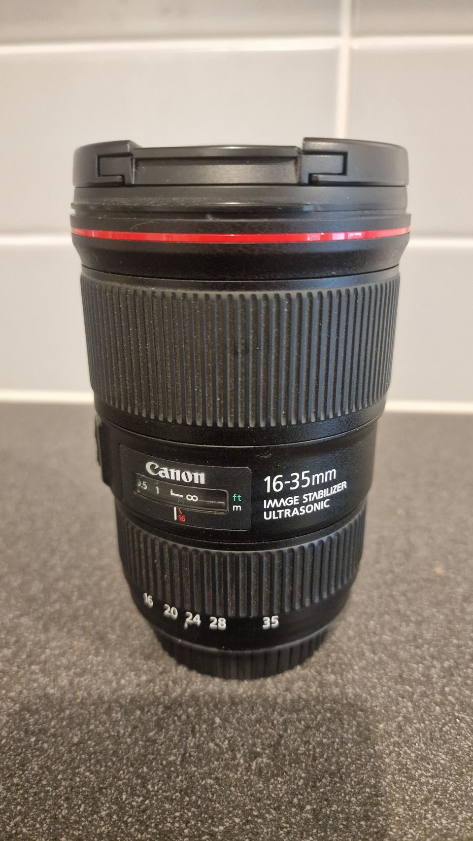 Canon EF 16-35mm F4 IS USM