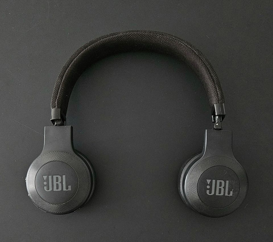 JBL Kuulokkeet