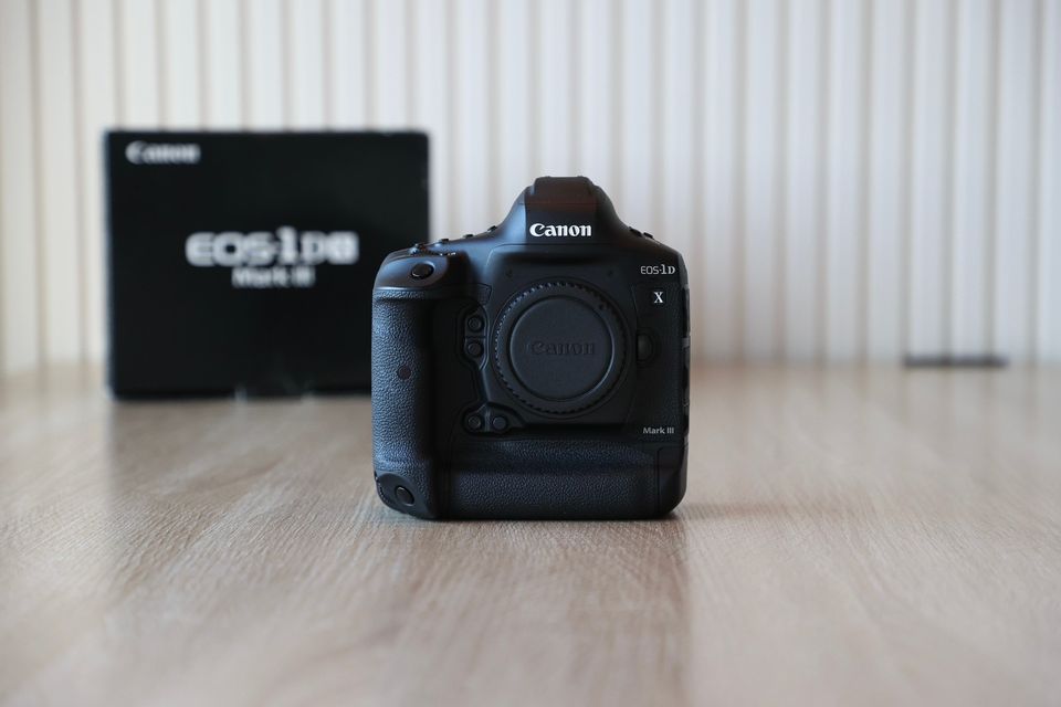 Canon EOS 1D X Mark III - SC: alle 40000