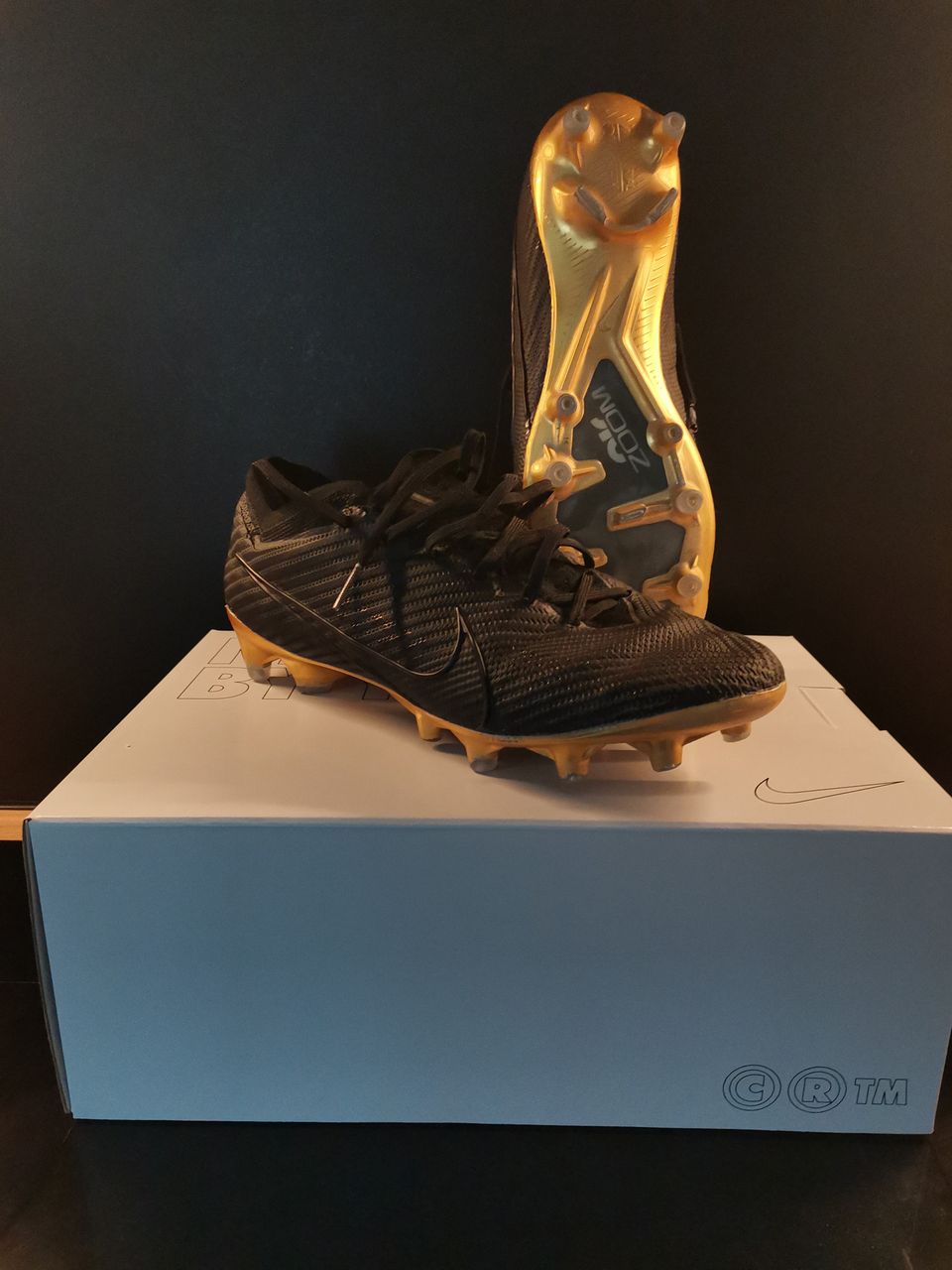 Nike vapor 15 elite AG custom koko 42 nappikset