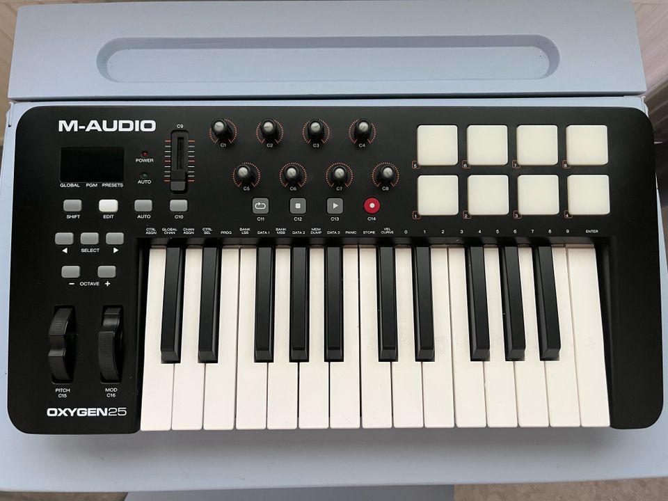 M-Audio Oxygen 25 midi-keyboard