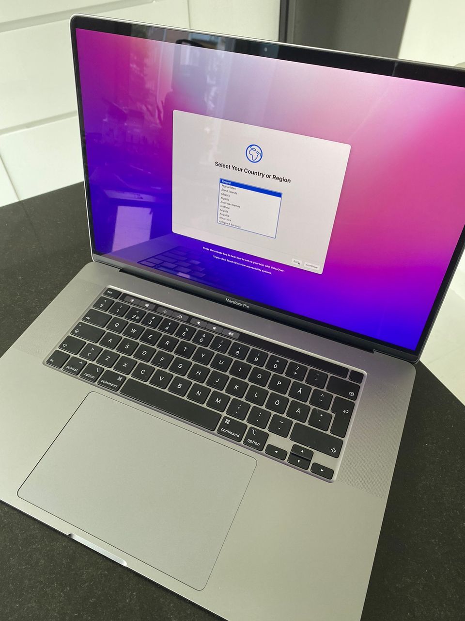 Macbook pro 2019 16" 16GB 1TB