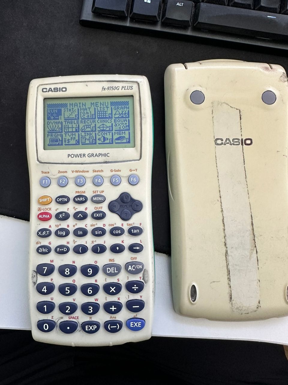 Casio FX-9750G Plus graafinen laskin