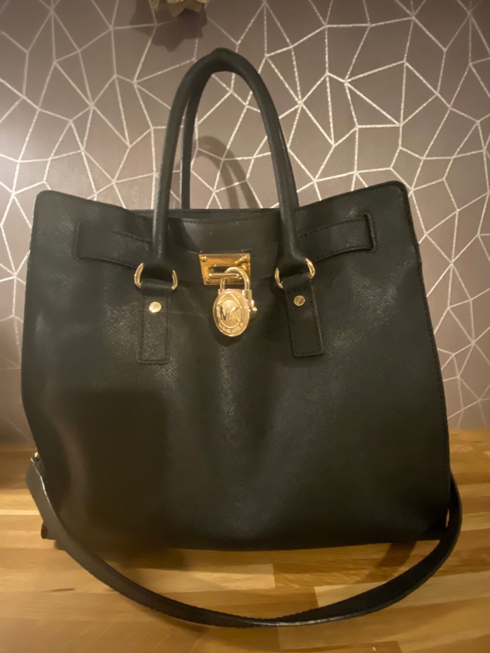 Michael Kors Hamilton laukku