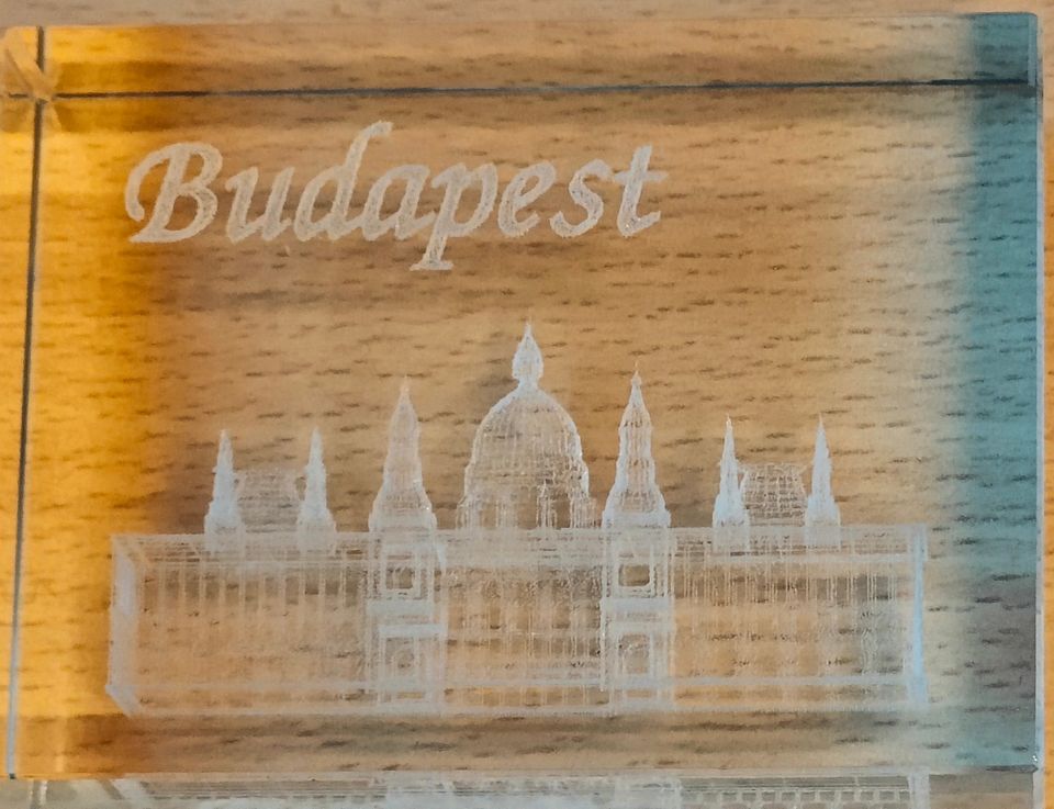 Budapestin kristallimatkamuisto