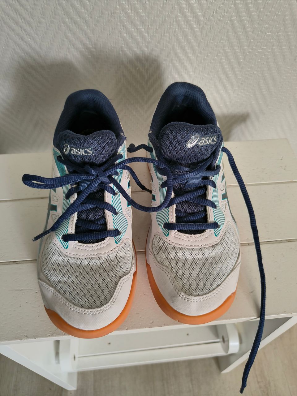 Sisäpelikengät Asics koko 35