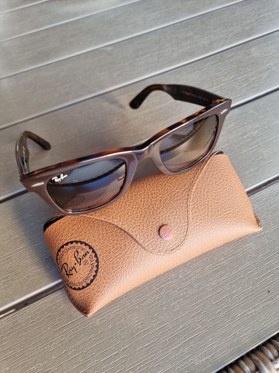 Rayban Wayfarer RB2140