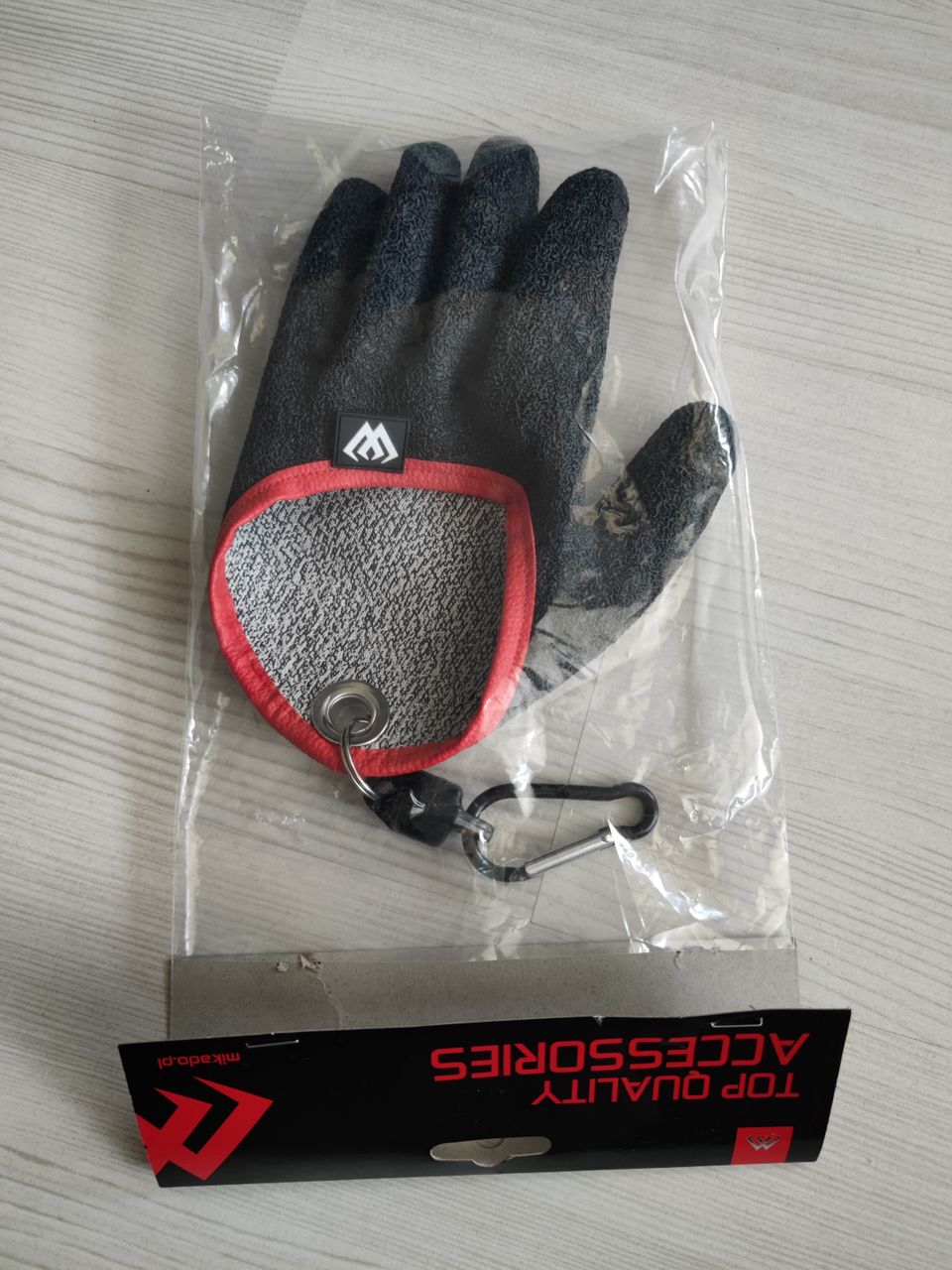 Mikado Predator Landing Glove* Vasen