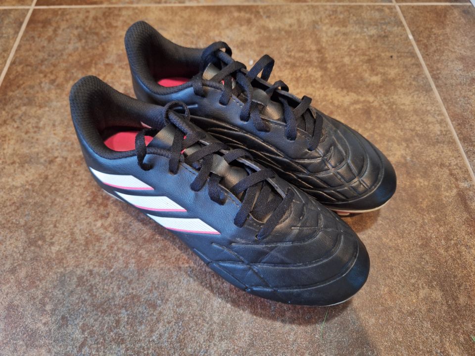 Adidas Copa nappikset kokoa 34