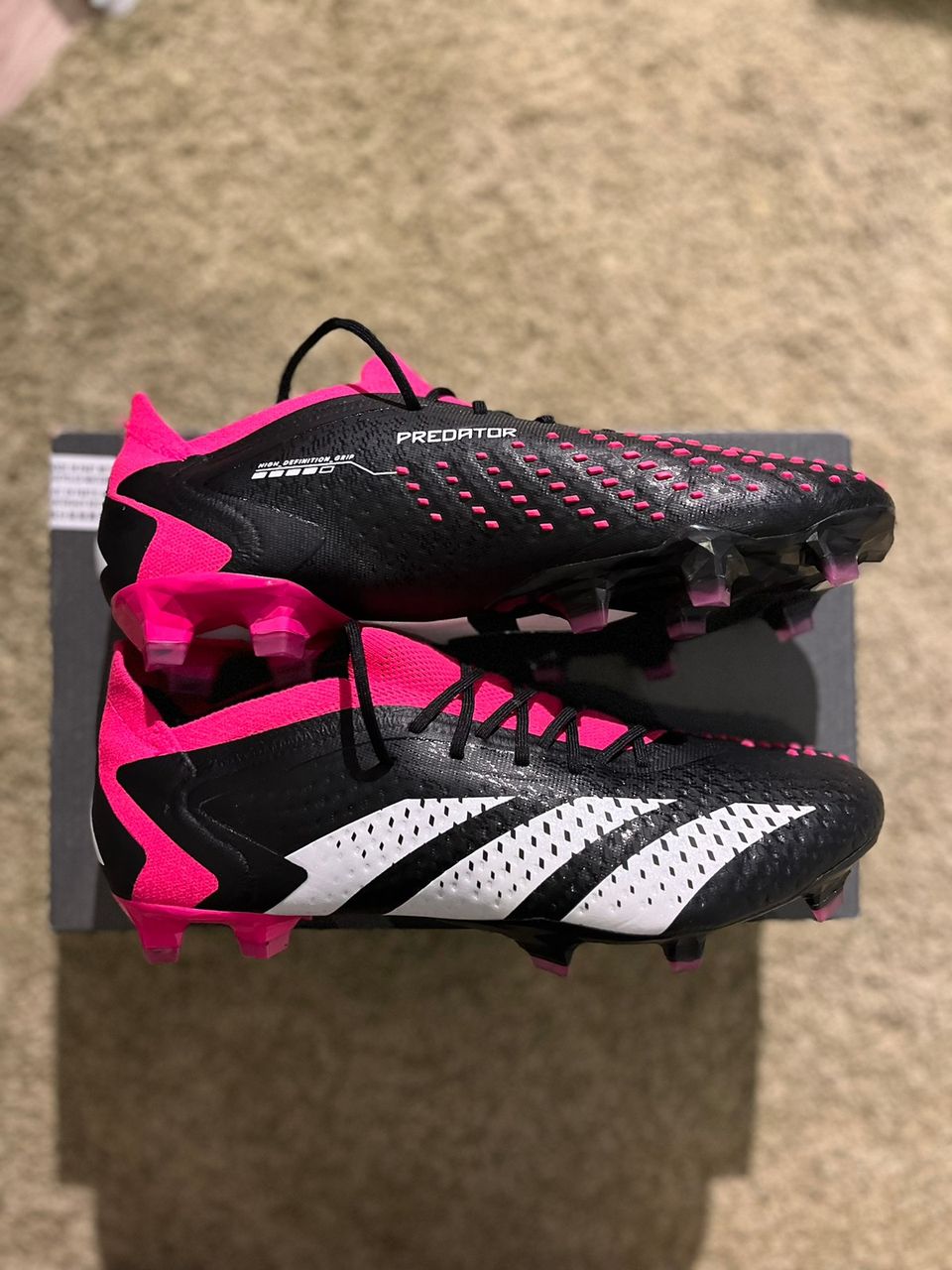 Adidas predator uusi