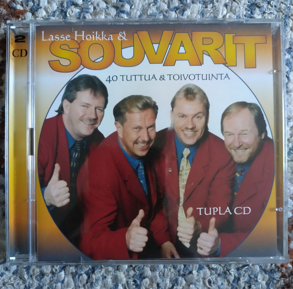 Lasse Hoikka ja Souvarit - 40 tuttua & toivotuinta