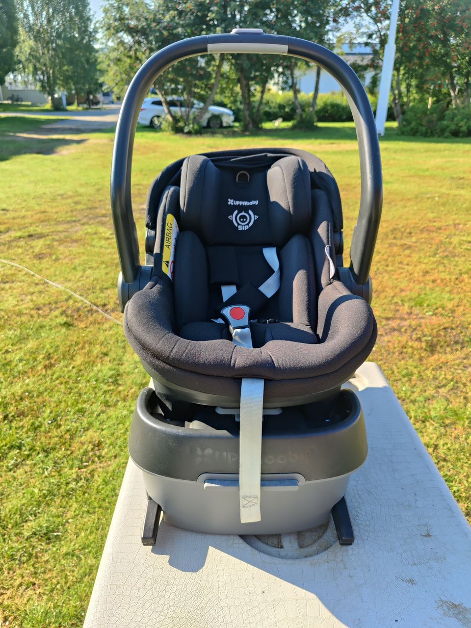 UPPAbaby MESA i-Size Turvakaukalo + ISOFIX-telakka