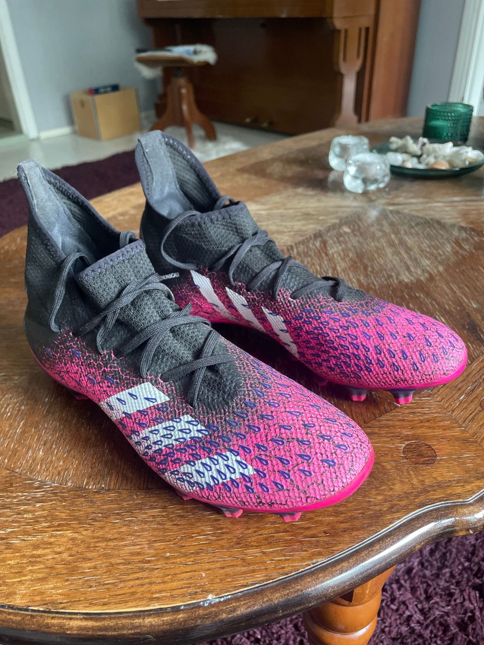 Adidas Predator nappikset