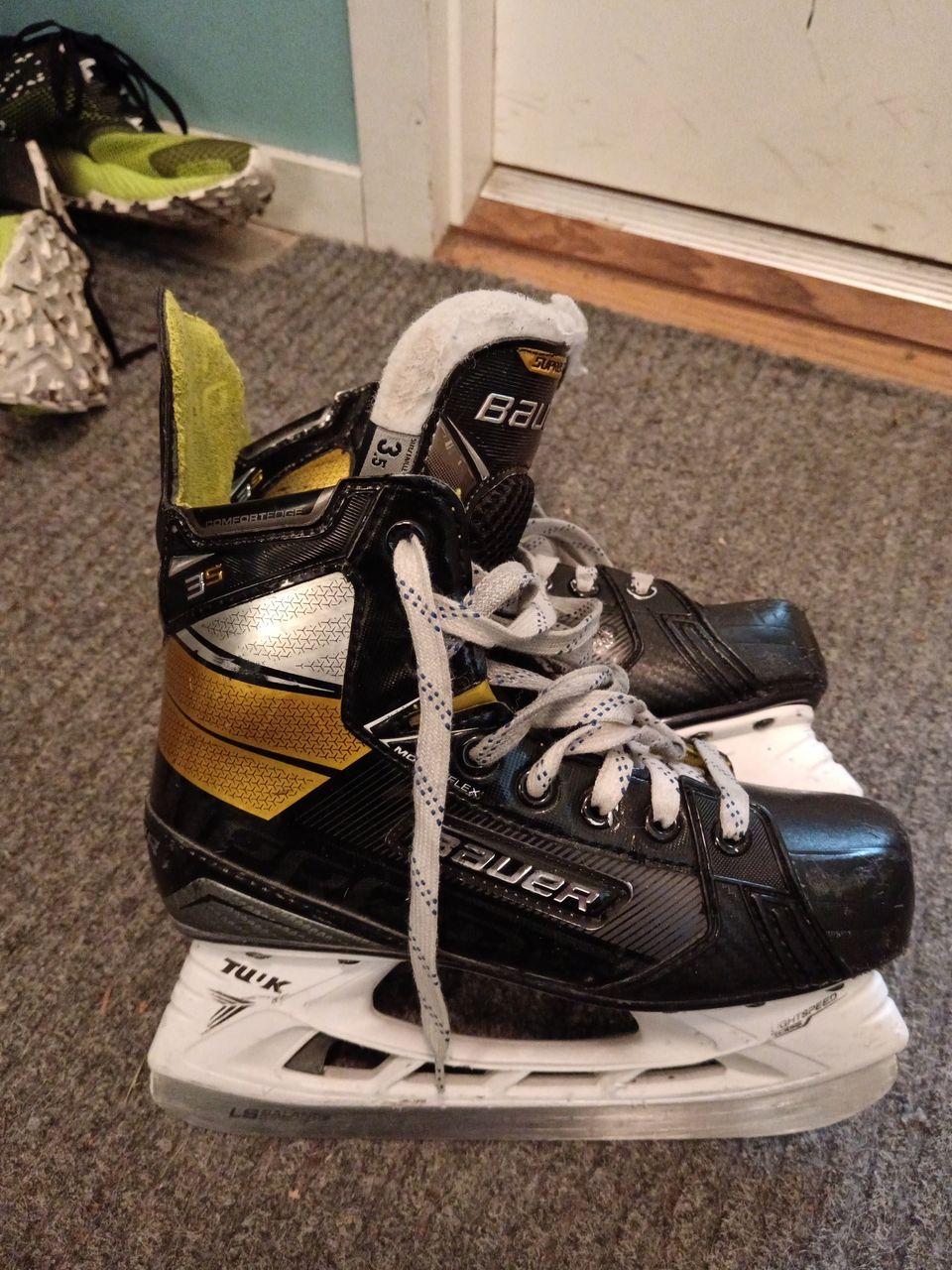 Bauer Supreme 3S koko 3,5 EE