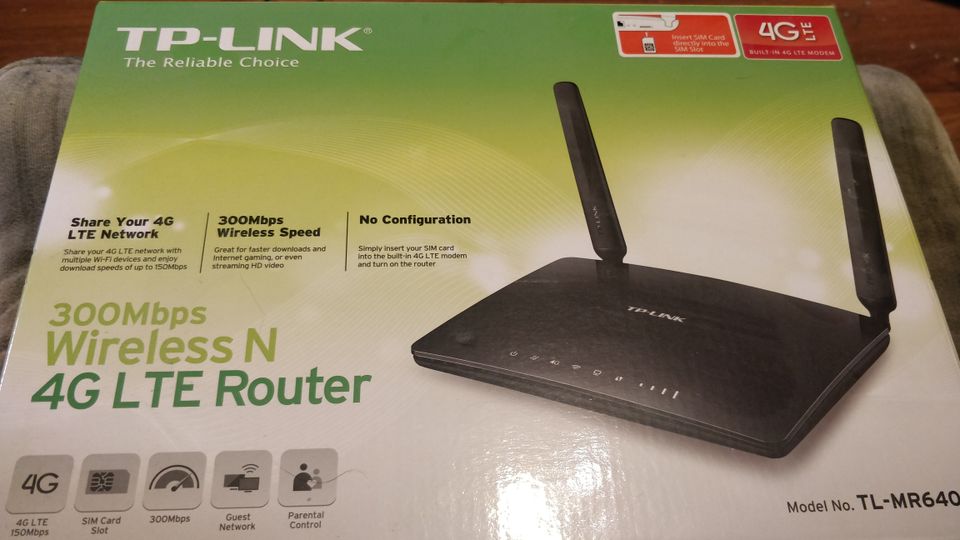 TP-Link reititin SIM-korttipaikalla