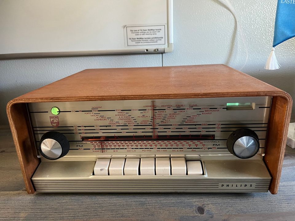 Täysputkiviritin Philips A5X83A /stereo