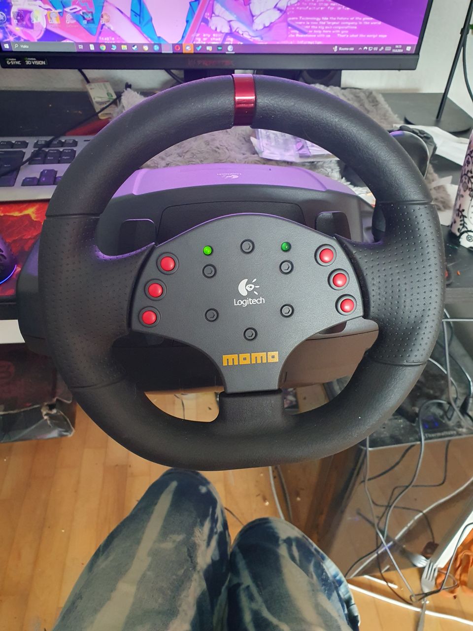 Momo racing force feedback wheel