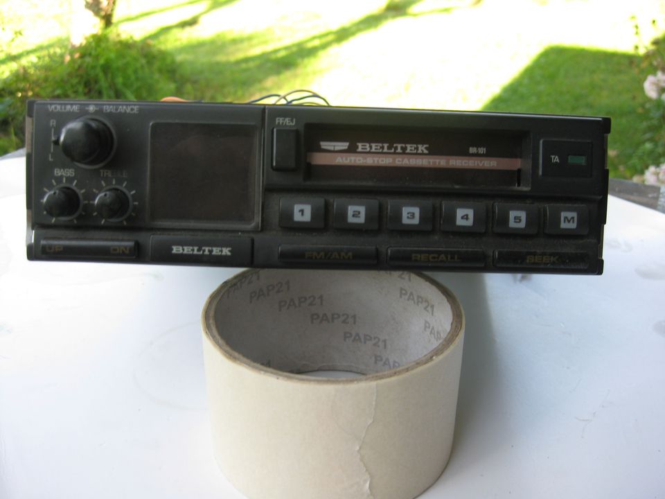 Beltek BR-101 radio/kasettisoitin