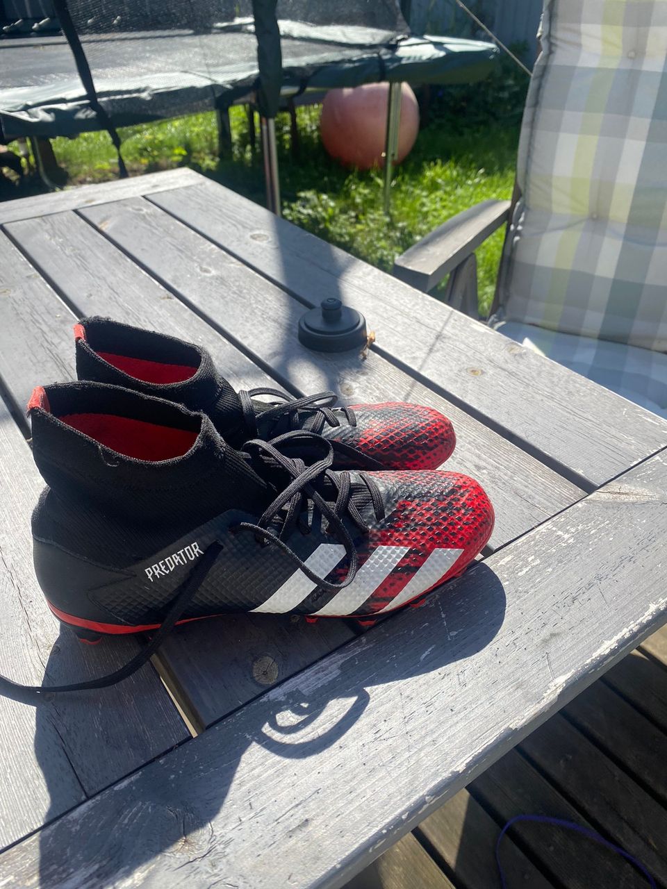 Adidas predator nappikset