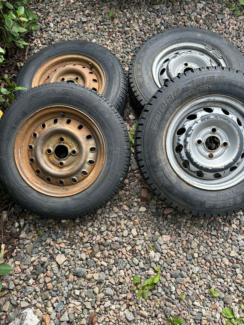 13” 4X100 peräkärryn renkaat