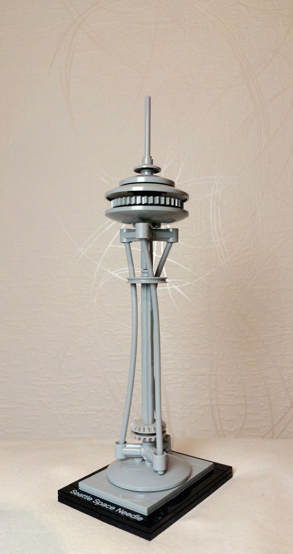 LEGO ARCHITECHTURE Seatle Space Needle (21003)