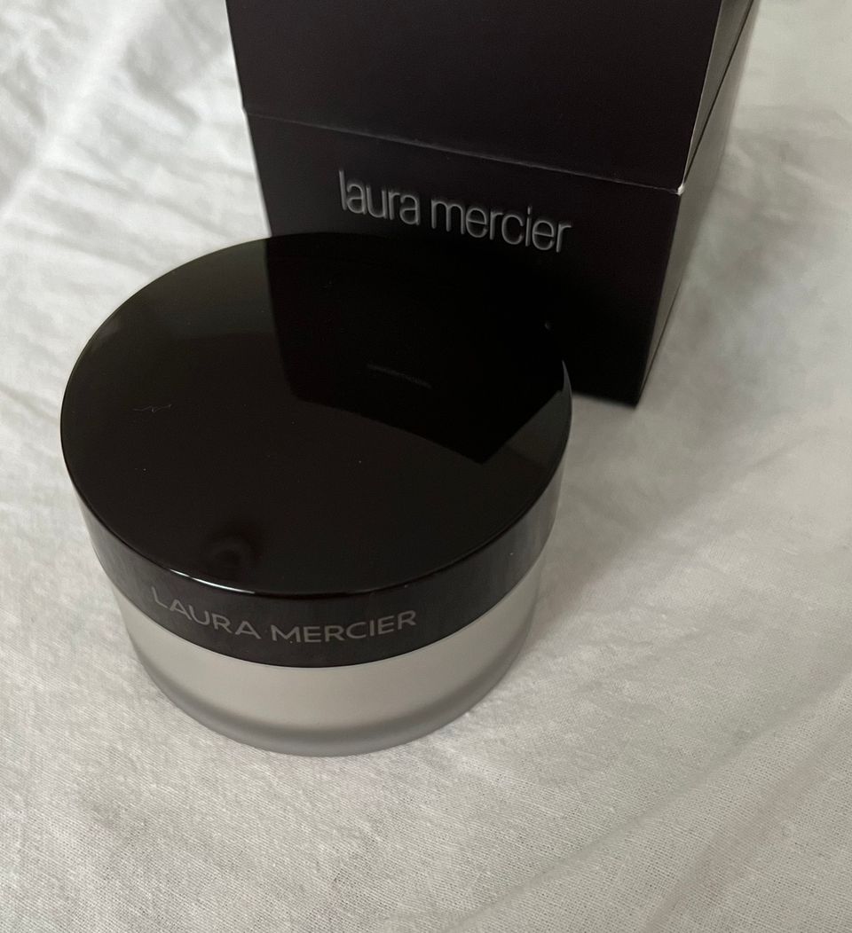 Laura Mercier irtopuuteri