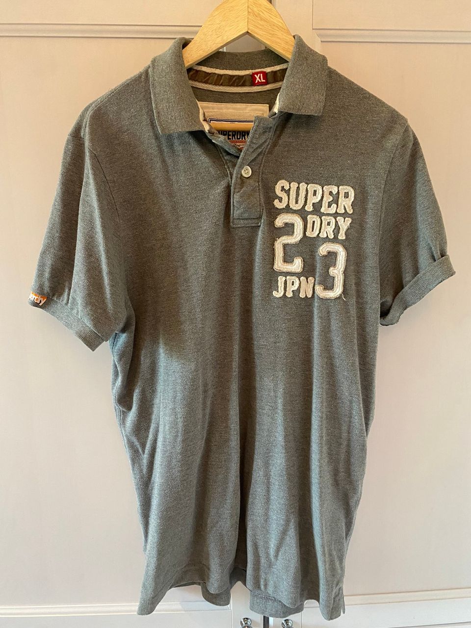 Superdry -paita