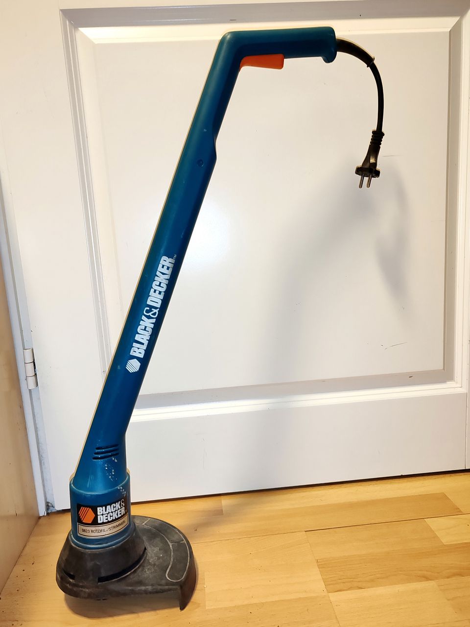 Black & Decker trimmeri