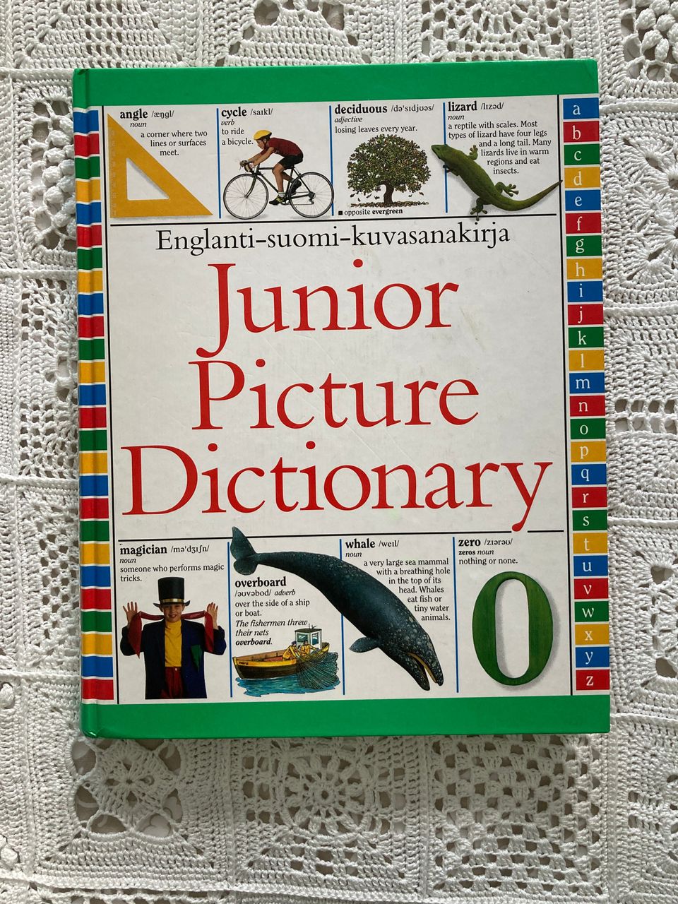 Englanti-suomi kuva-sanakirja Junior picture dictionary