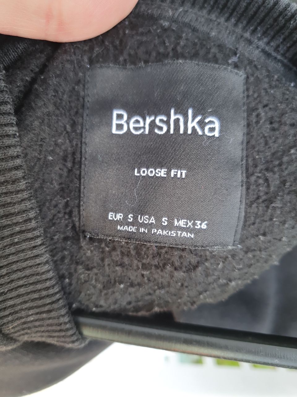 Bershkan musta gollari koko s