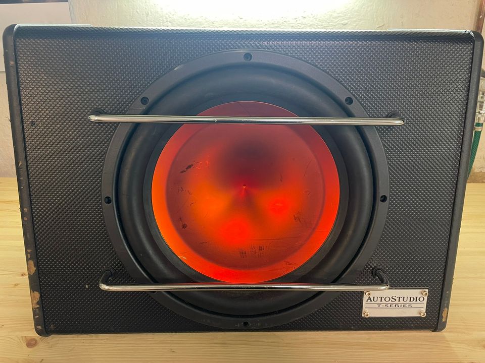 Autostudio 12-tuumainen subwoofer, subbari