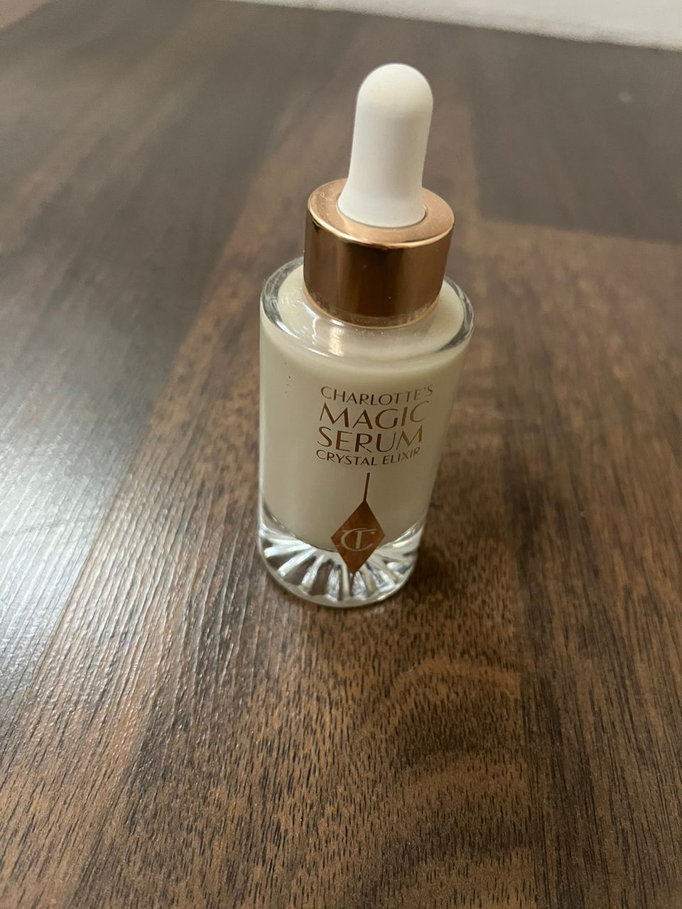 Charlotte Tilbury, magic serum