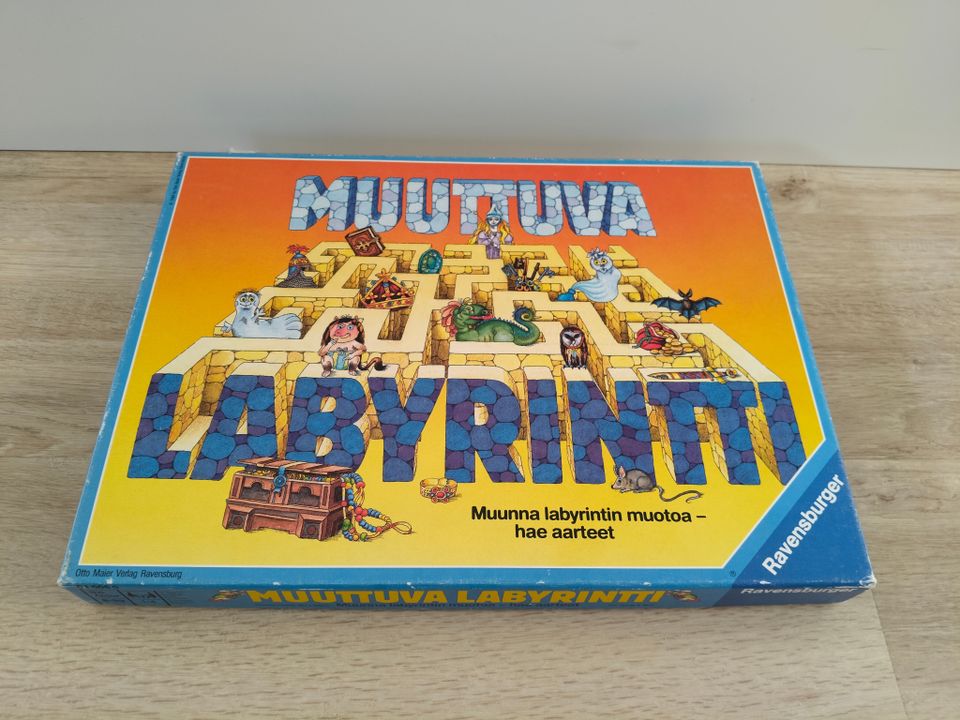 Muuttuva labyrintti 1988 kaikki tallessa hyväkunto