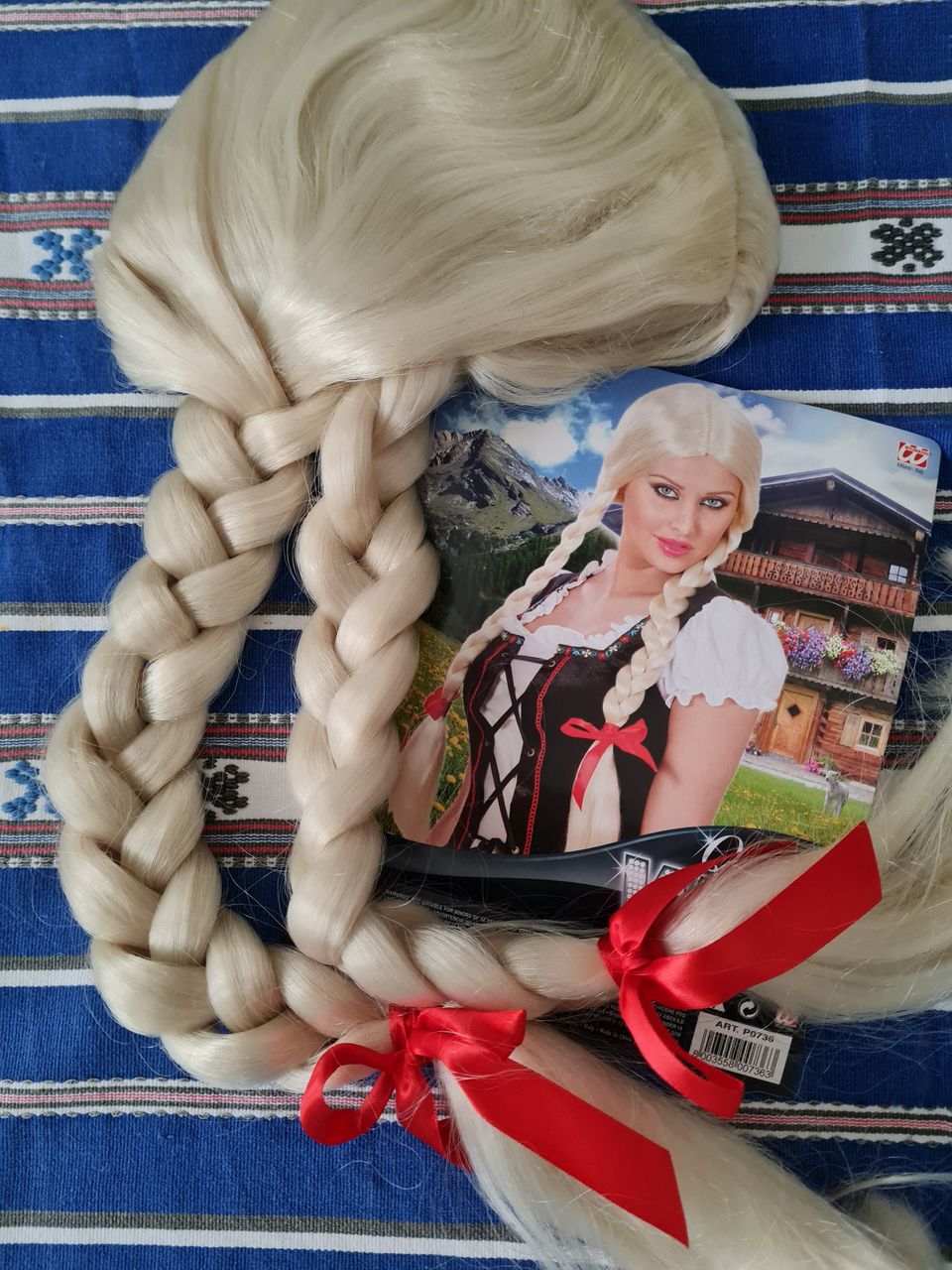 Blondiletit naamiaisasu Oktoberfest