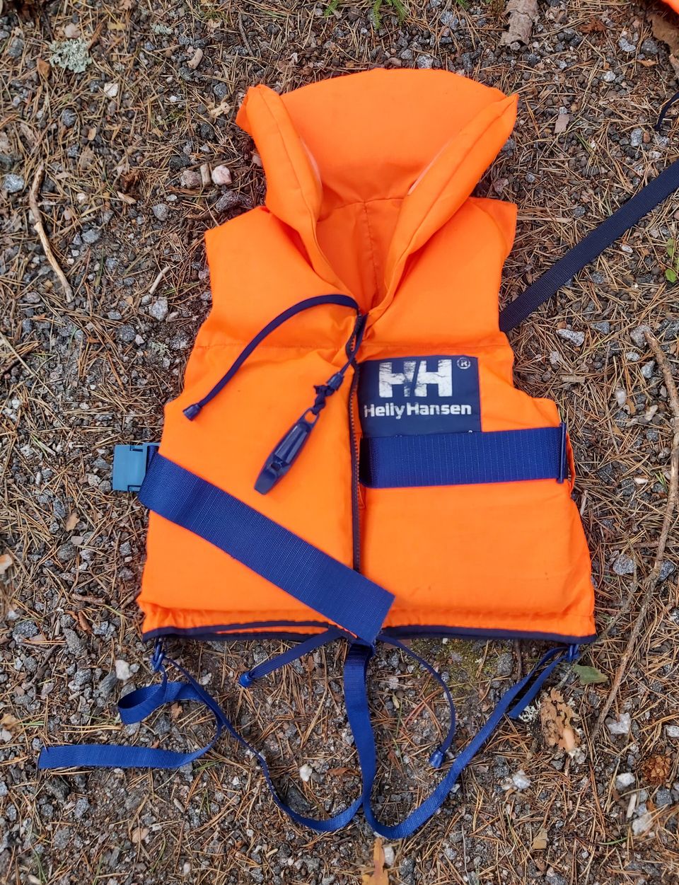 Helly Hansen pelastusliivit 20-30 kg.