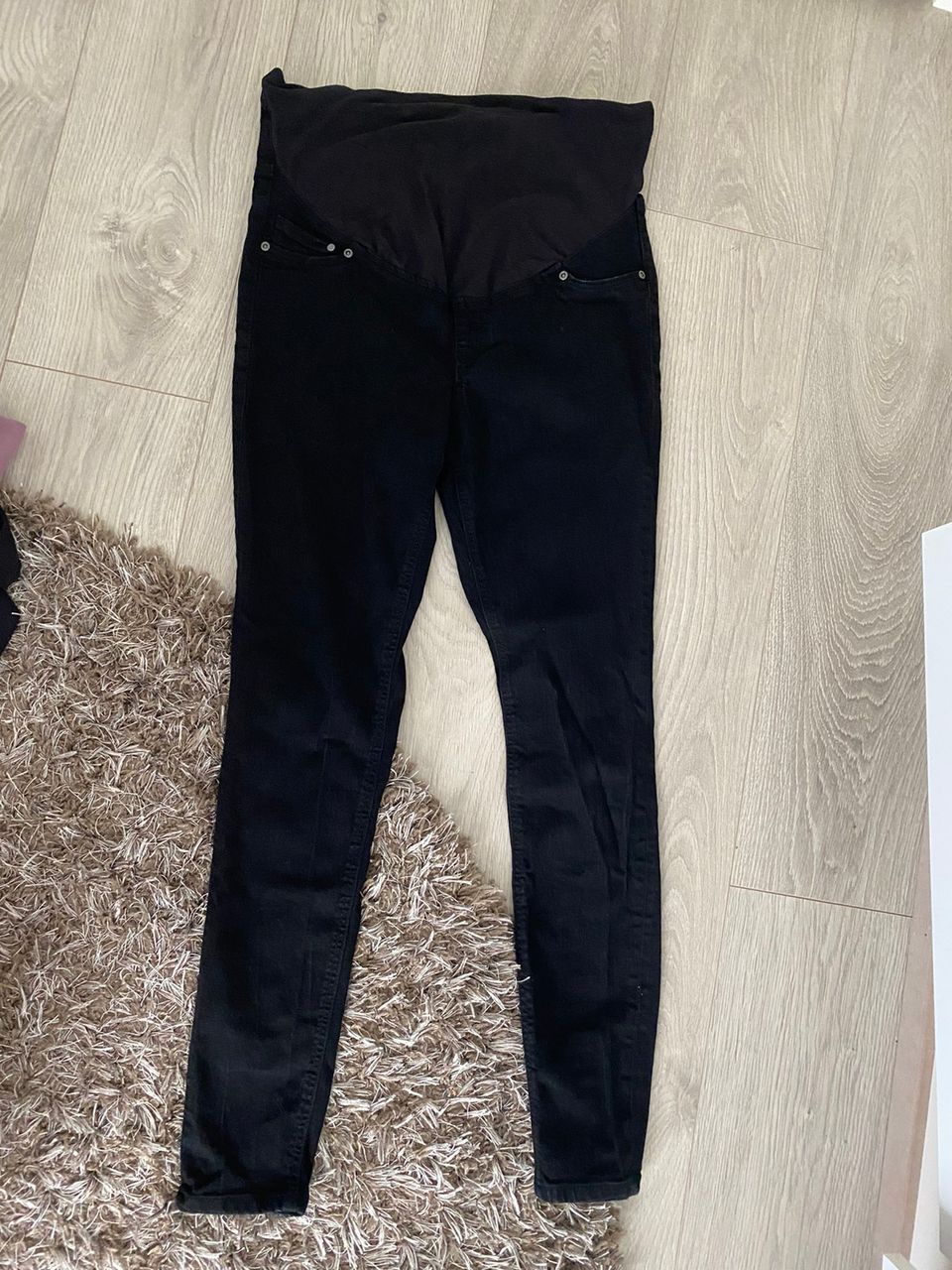 H&M Mama super skinny high rib äitiysfarkut