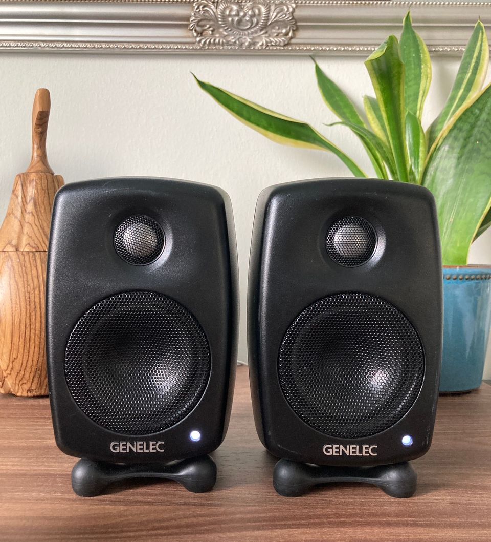 Genelec G One (2 kpl) VARATTU