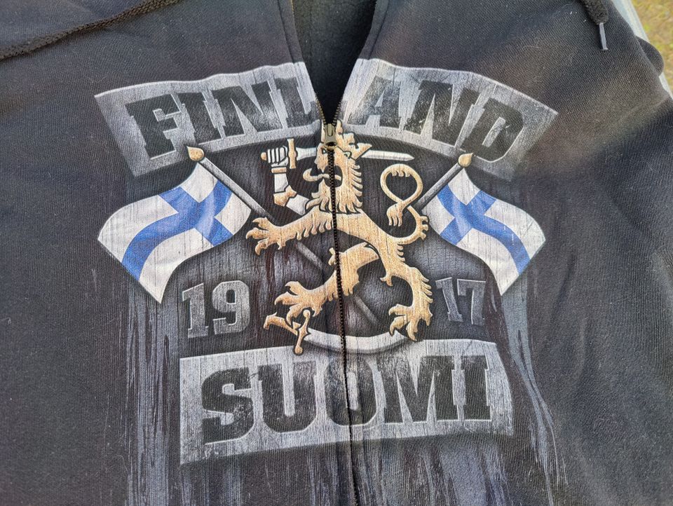 Miesten Suomi huppari 3xl. UUSI