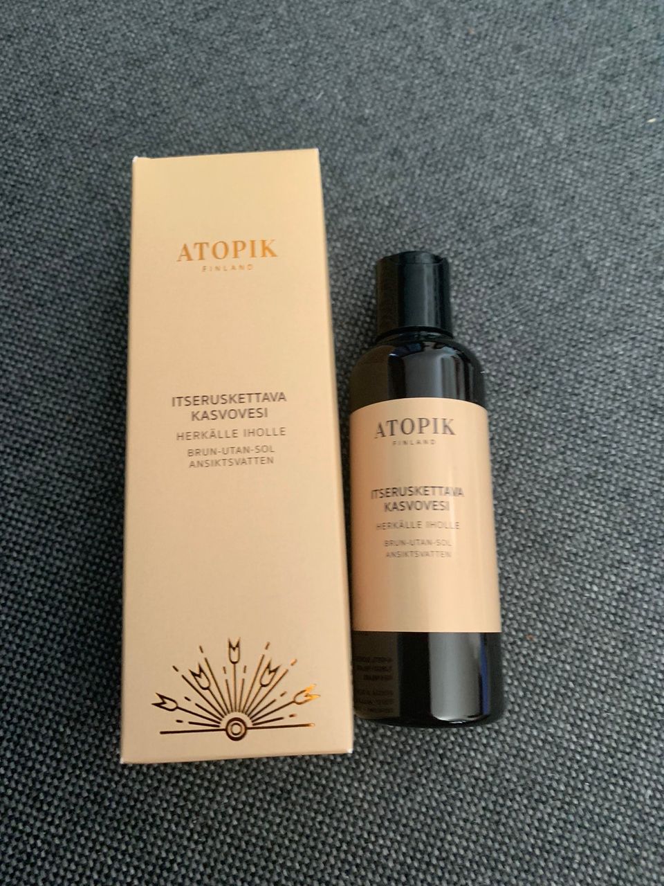 Atopik itseruskettava kasvovesi 100 ml