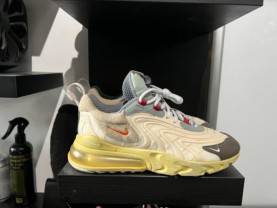 Nike Air Max 270 React ENG Travis Scott Cactus Trails