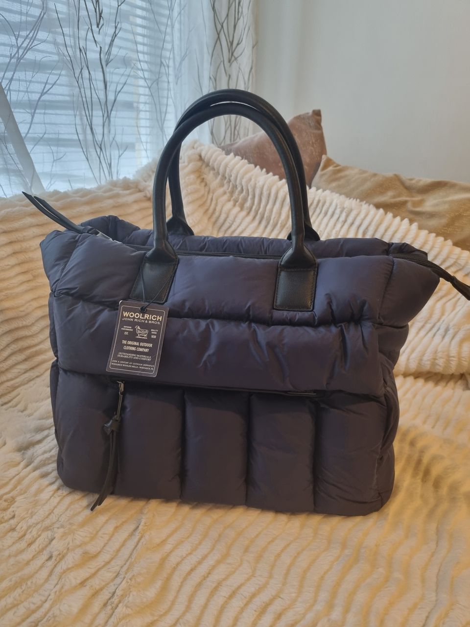 Woolrich padded bag Uusi