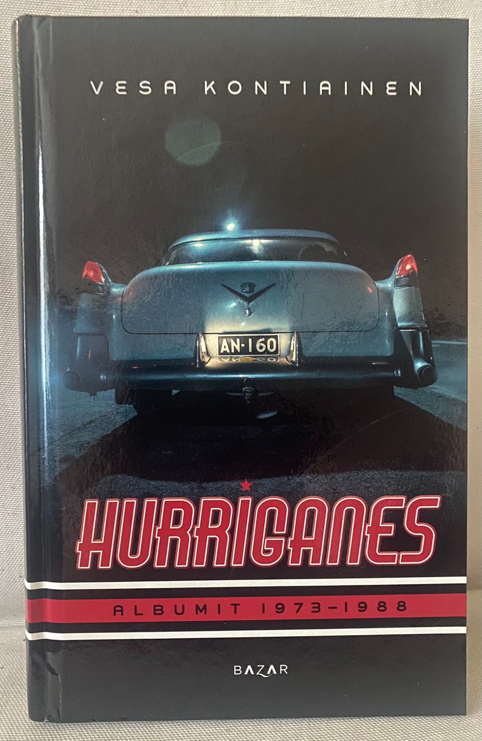 Hurriganes – Albumit 1973-1988 -kirja