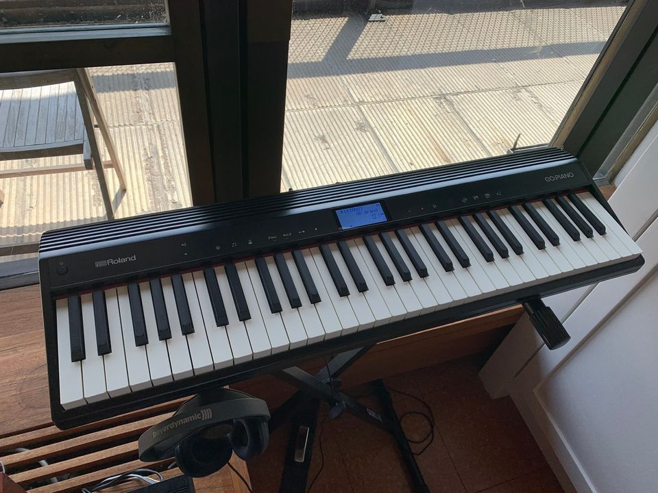 Roland GO:Piano