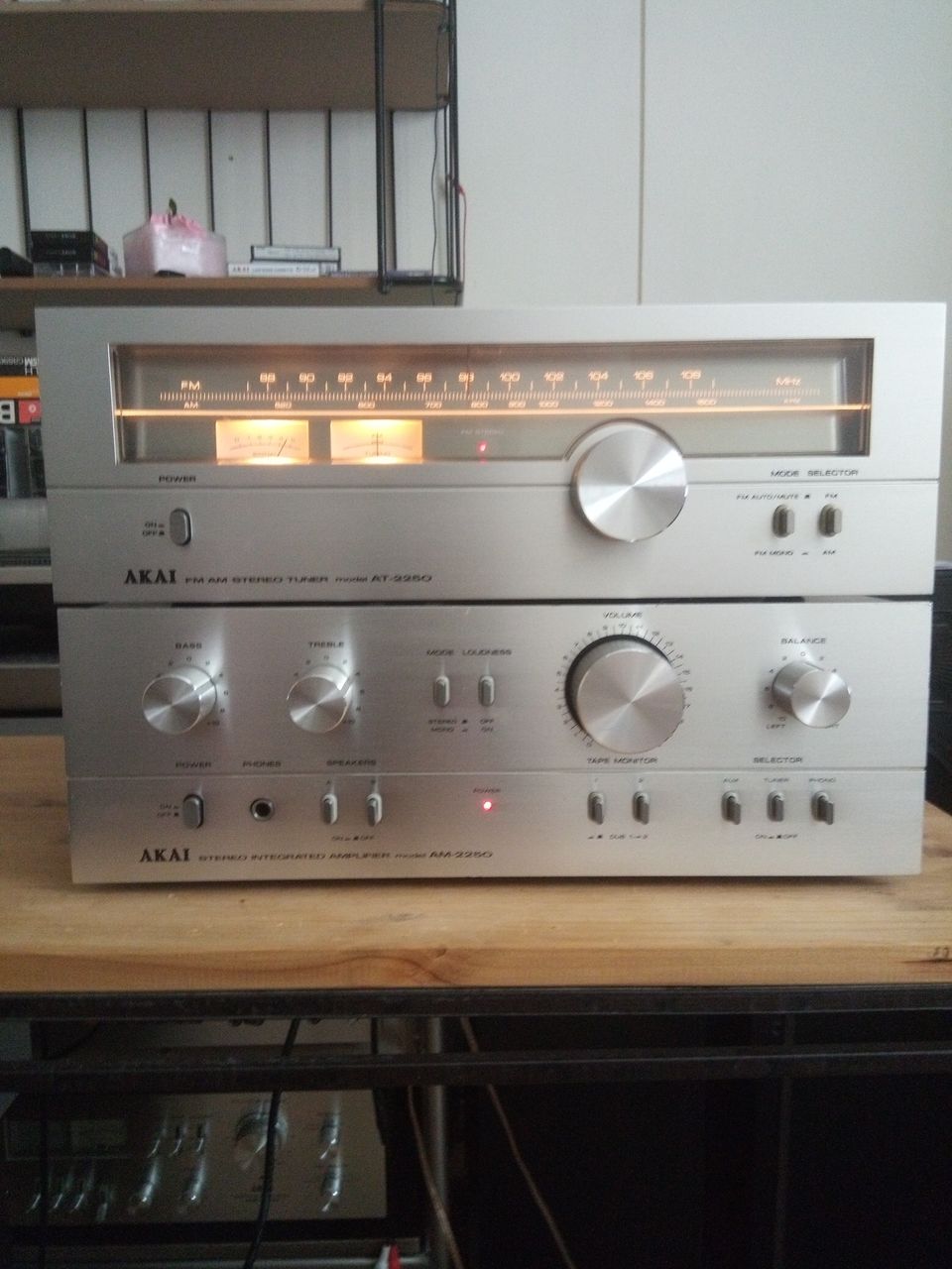 Akai AM-2250 + AT-2250 setti "Vintage"