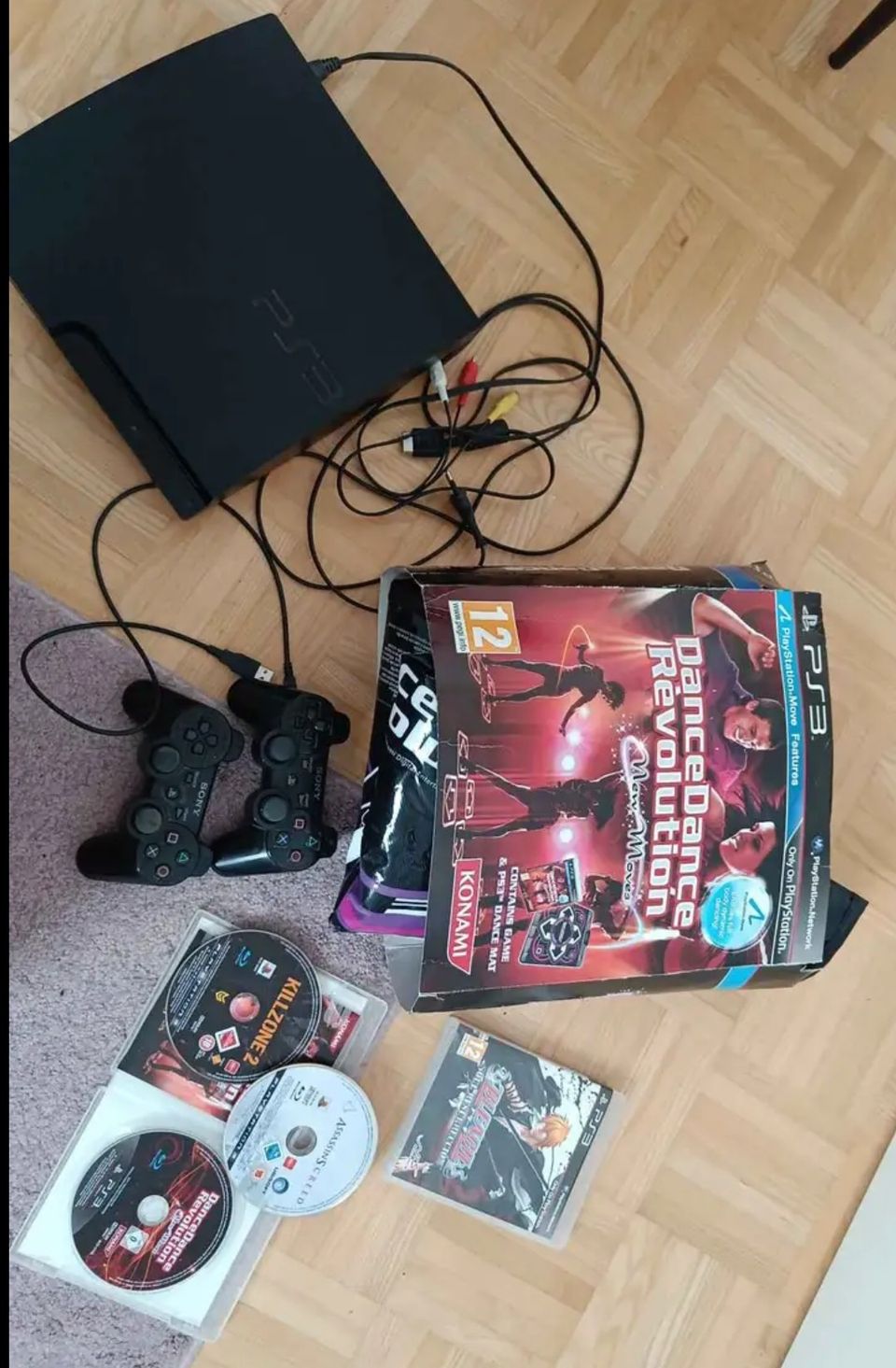 Playstation 3 + 1 ohjain + 3 peliä