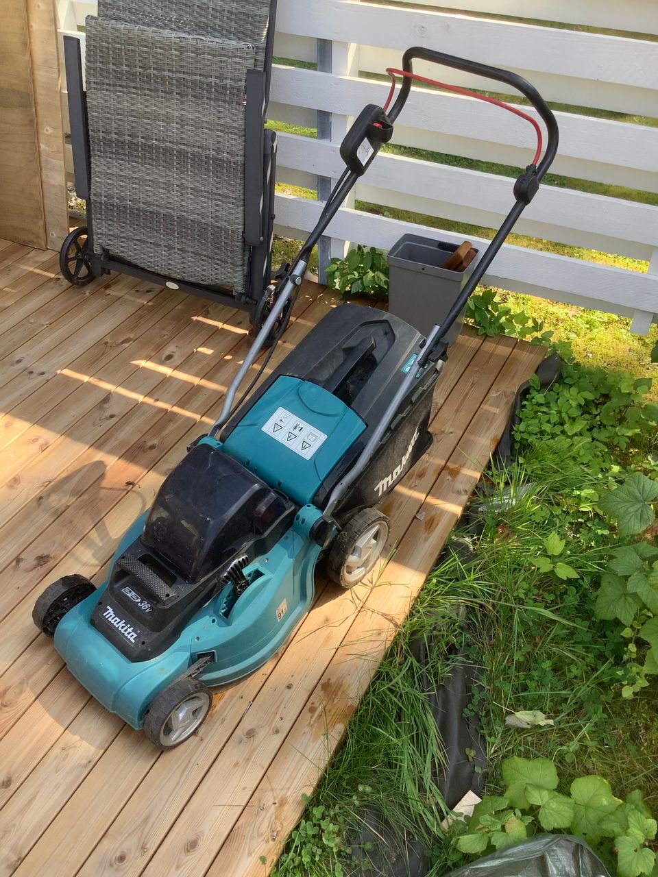 Makita akkuruohonleikkuri LXT 36 V