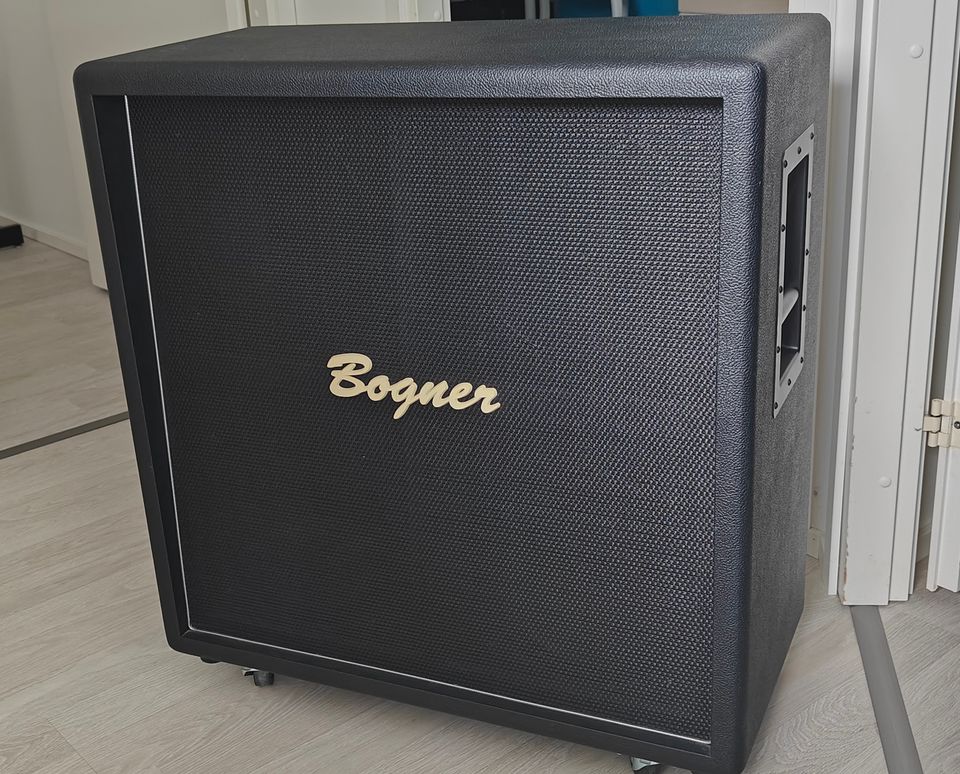 Bogner Uberkab 14x12, kitarakaappi